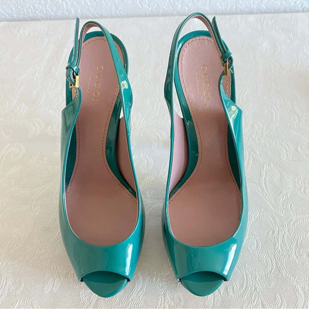 Gucci blue green patent leather peep toe platform sandals